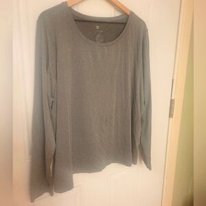 Women's Essential Crewneck Long Sleeve T-Shirt - All InMotion Heathered Grey 2XL